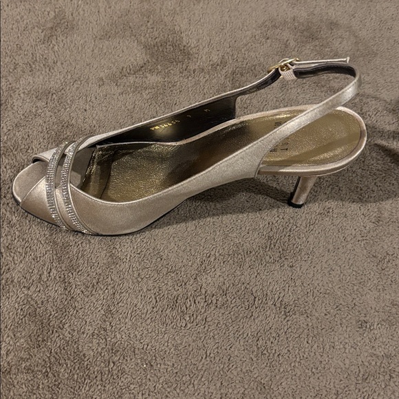 Stuart Weitzman Gold Peep-Toe Slingback Heels with Rhinestone Accents - Size 9 - Picture 5 of 8